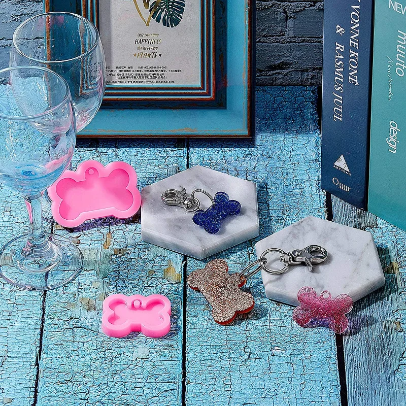 5 styles Dog Bone Shaped Tag Molds Resin Silicone Mold Silicone Keychain for Chocolate Dessert Gummy Candy  Homemade DIY Crafts