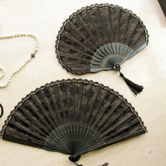 

Spanish Victorian Vintage Hand Fan for Wedding Party Favor Fancy Dress Black Japanese Folding Pocket Fan Dancing Props