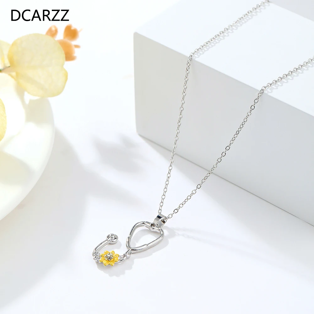 DCARZZ Stethoscope Sunflower Pendant Necklace Stainless Steel Rhinestone  Necklace Medical Jewelry for Doctor/Nurse Women Gift