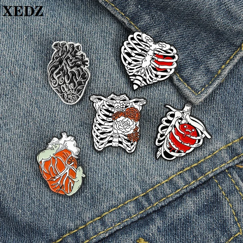 XEDZ Anatomical Ribbed Cage Enamel Pin Human Chest Heart Rat Anatomical Heart Medical Brooch Men and Women Lapel Badge Gift