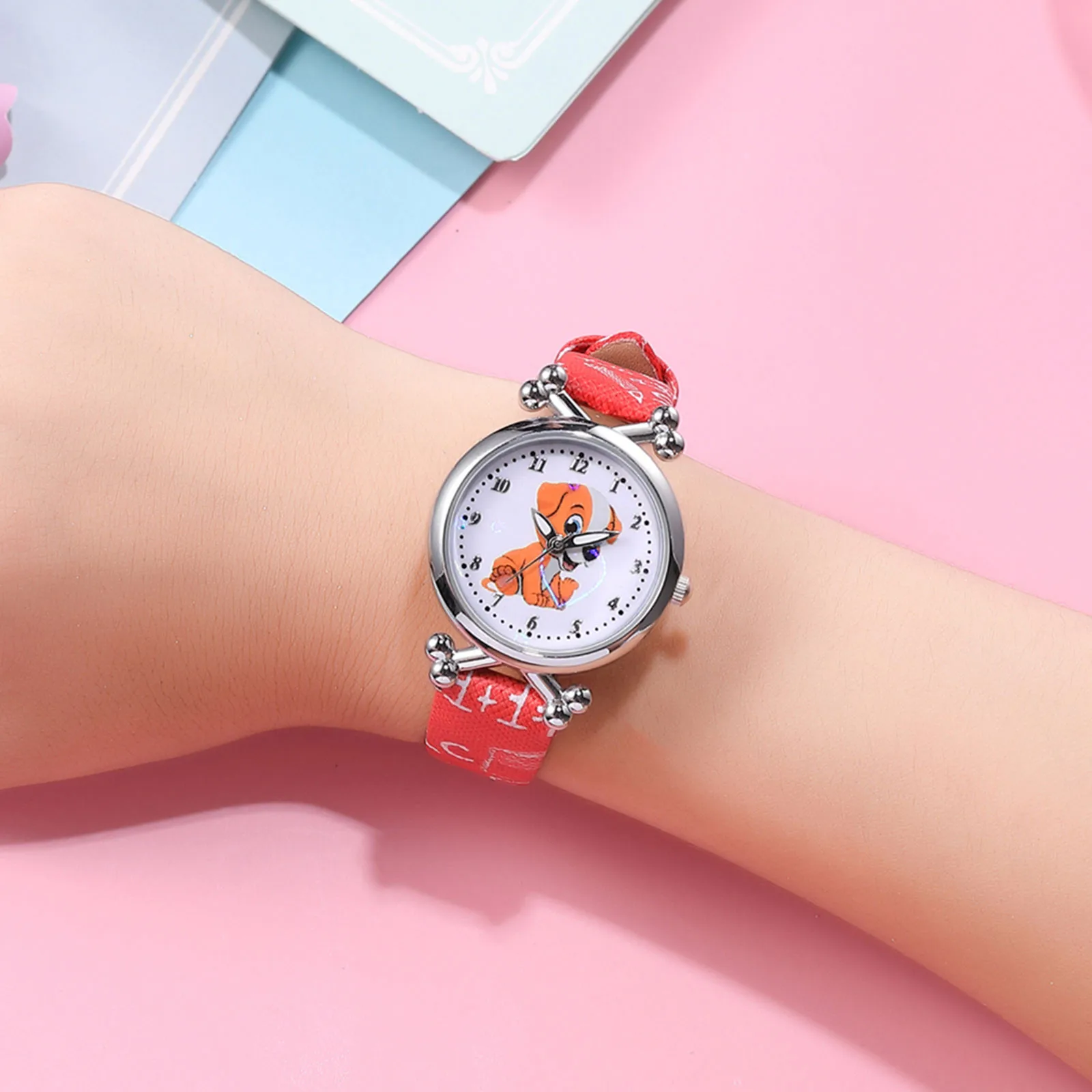 Hot Relief Trend Fashion Sports Children Dog Pattern Luminous Quartz Watch Gift Waterproof  High Quality Alloy Case Unisex Watch