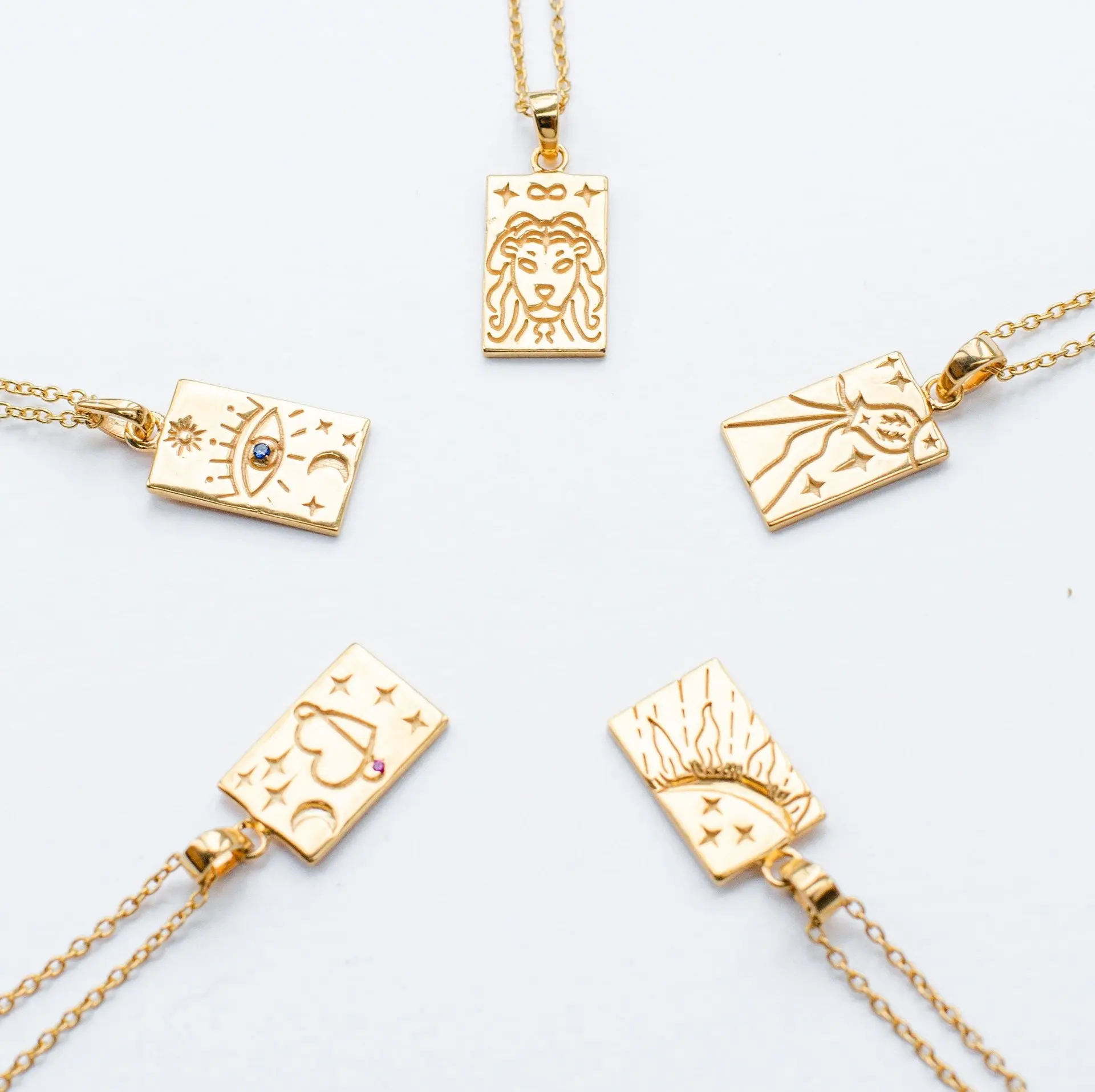 

ins niche popular carved stainless steel pendant simple luxury Lion Necklaces for women