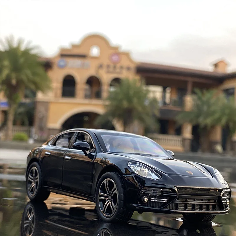 1:32 Panamera Coupe Alloy Sports Car Model Diecasts Metal Toy Vehicles Car Model Simulation Sound and Light Collection Kids Gift