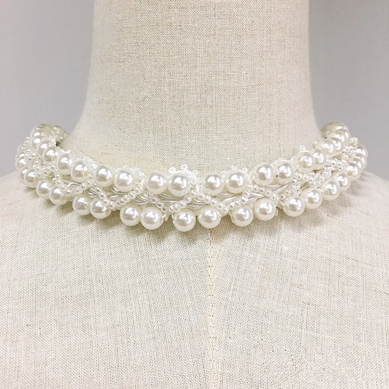 White hand-sewn pearls, beads, ribbon lace accessories, neck decoration, chain, clothing, hat, collar, accessories