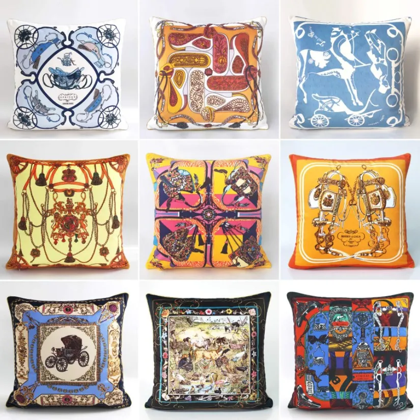 European American Luxury Printed Cushion Cover Horse Pattern Velvet Pillowcase Lumbar Pillow Cover Sofa Throw Home Decoration