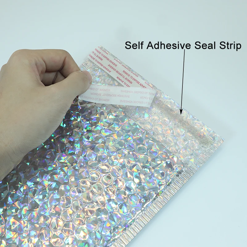 50PCS Holographic METALLIC Bubble Mailer GlamourสีเงินShadesฟอยล์เบาะกระเป๋าจัดงานแต่งงานจัดส่งซองจดหมาย