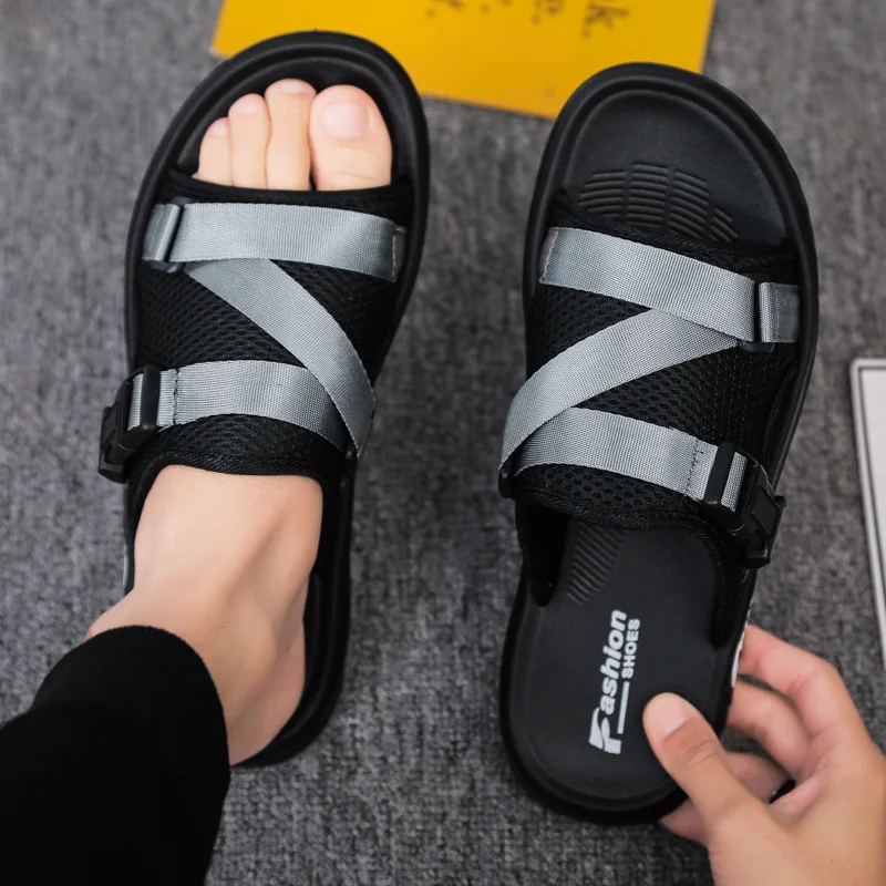 2021 summer new men's fashion mesh breathable home slippers casual open-toed mesh beach shoes