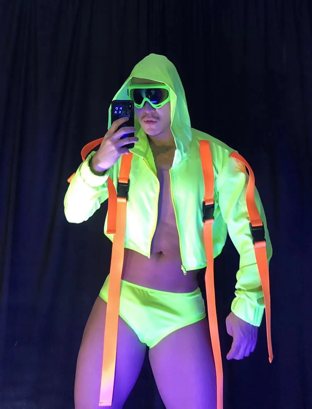 Club Party Show DJ Male Dancer Stage Wear Nightclub Bar Sexy Fluorescent Green Orange Bandage Hooded Jacket Shorts 2 Piece Set