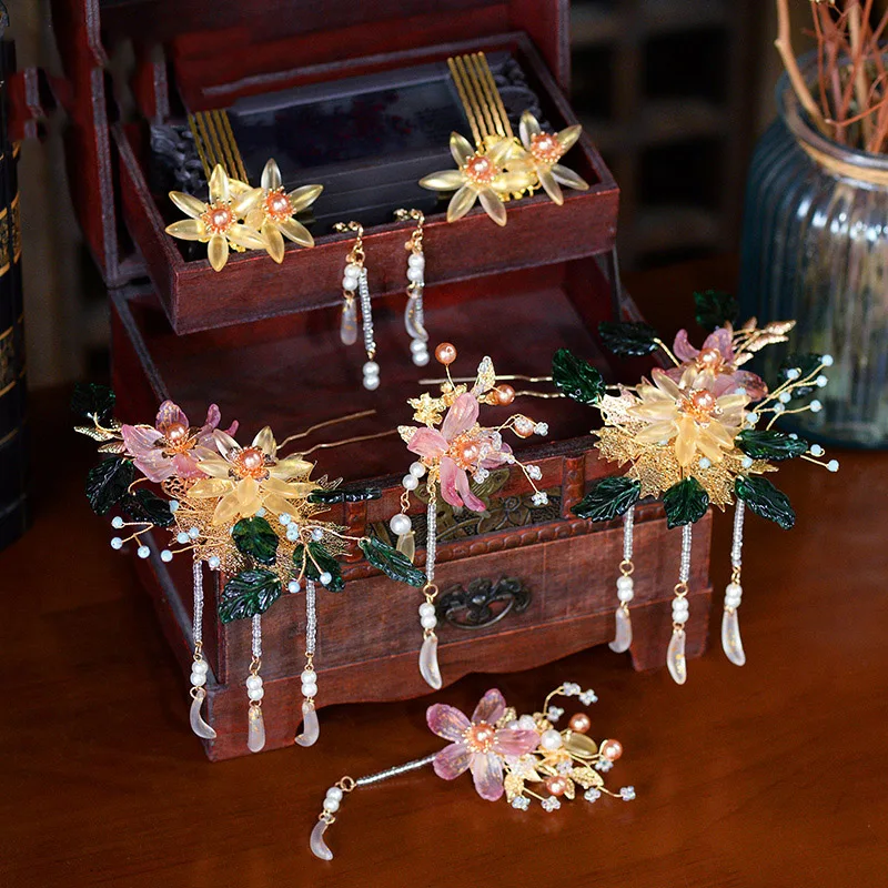 HIMSTORY Traditional Chinese Pink Clear Liquid Flower Wedding Hairpins Green Flower Hair Stick Jewelries Accessories