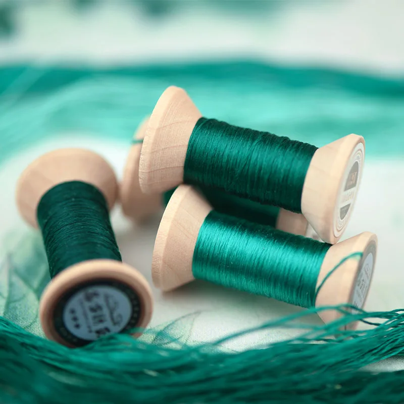 Hand-embroidered embroidery thread / silk thread / wrapped silk silk embroidery thread / spool / viridity