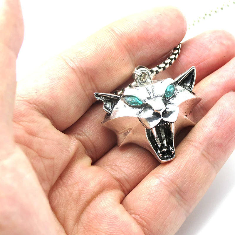 Cat Medallion Pendant Necklace Wizard School  30*34mm Metal Green Rhinestone Wild Hunter Games Cosplay Animal Necklace