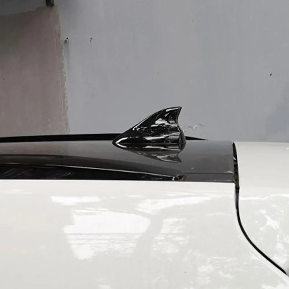 Newest Car Carbon Fiber Antennas Auto Radio Aerials Shark Fin Antenna Roof AM/FM Signal For Suzuki Vitara and Grand Vitara