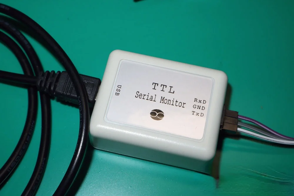 TTL مستوى UART المستمع المنفذ التسلسلي ، ومراقبة ، وتصحيح الأخطاء وتسجيل الاتصالات التسلسلية