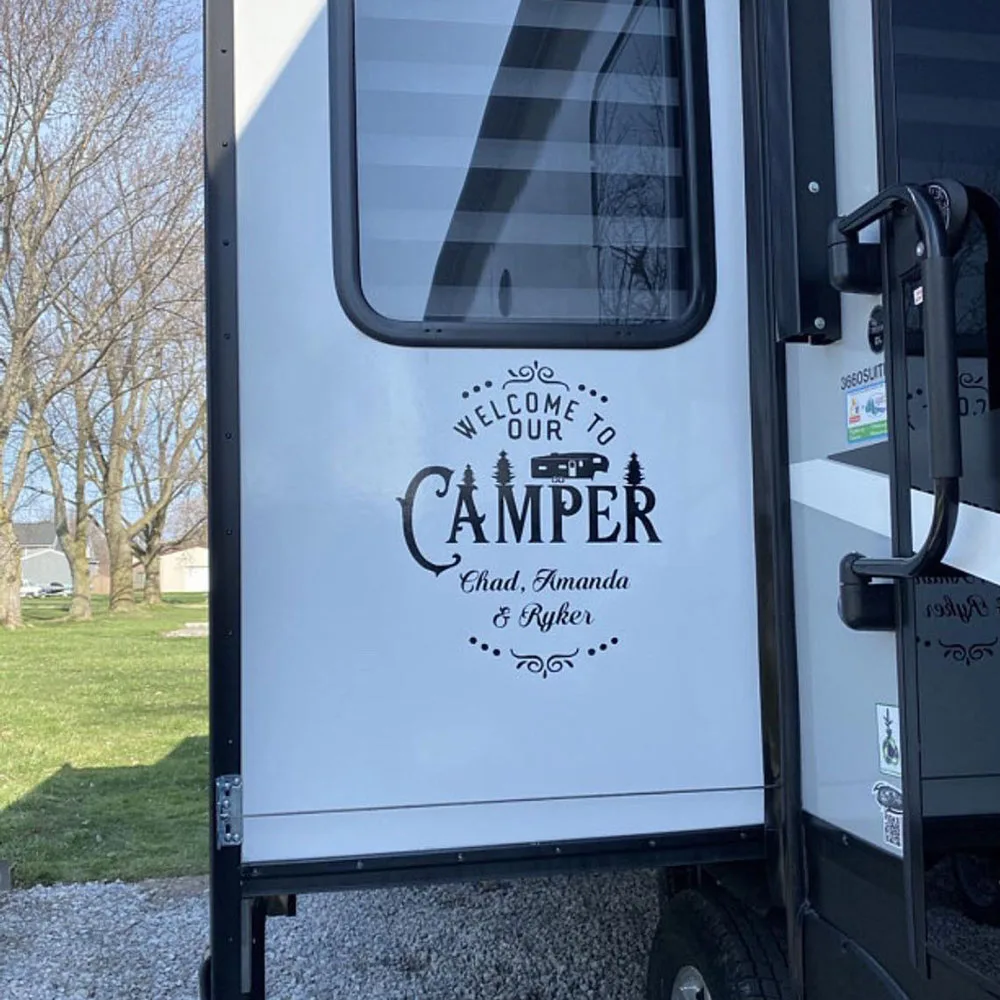 Nome personalizzato Camper Decal Welcom al nostro Camper Camping RV Sticker SUV Car Vehicle