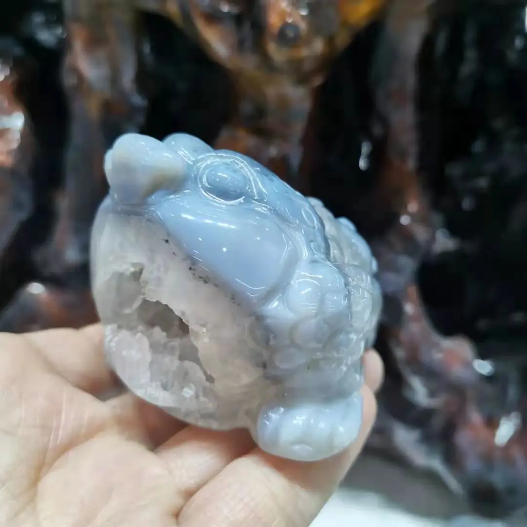 Hand Carved stone Golden toad Natural Agate geode Feng shui Toad Home Deocration