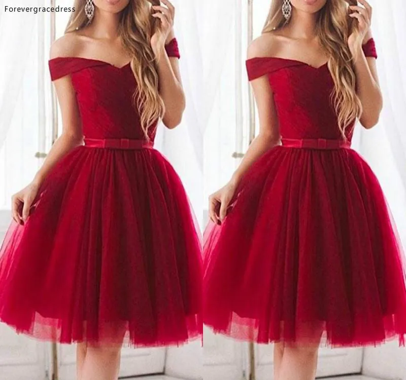 Hot Burgundy Tulle เข่าความยาวพรหมชุดจีบปิดไหล่ Holiday Club สวมใส่ Homecoming PARTY Dress PLUS ขนาดที่กำหนดเองทำ