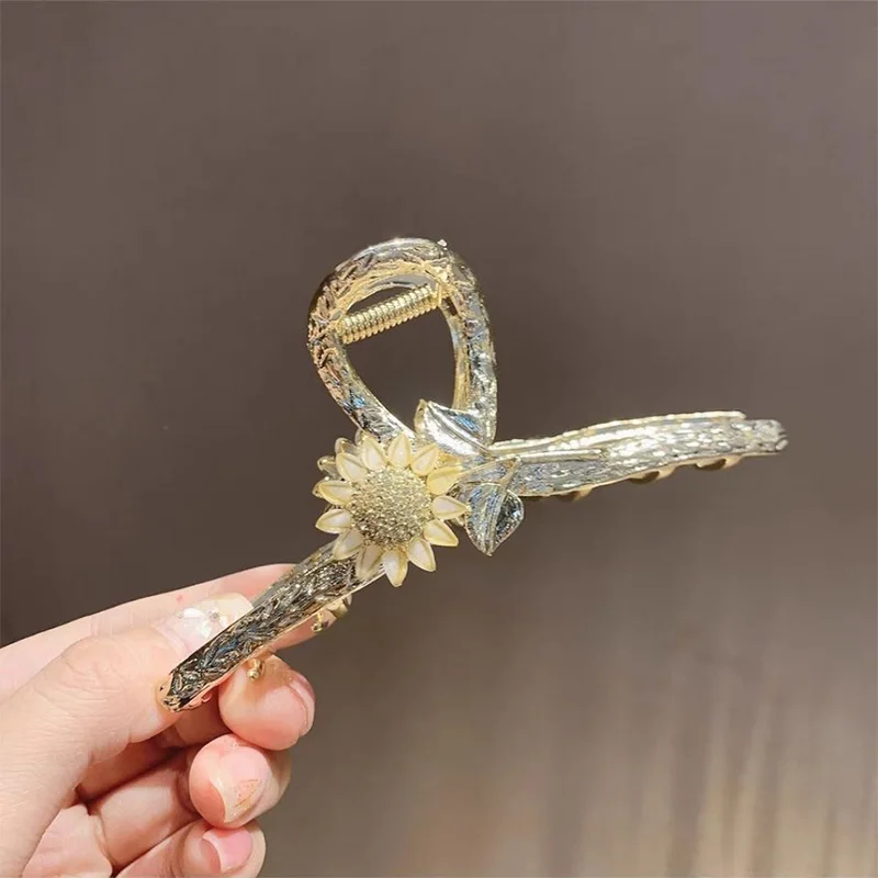 Exquisite Forest Luxury Sunflower Leaf Texture Shark Clip Retro Grab Clip Back Head Hair Clip Personalized Hair Accessories 2021