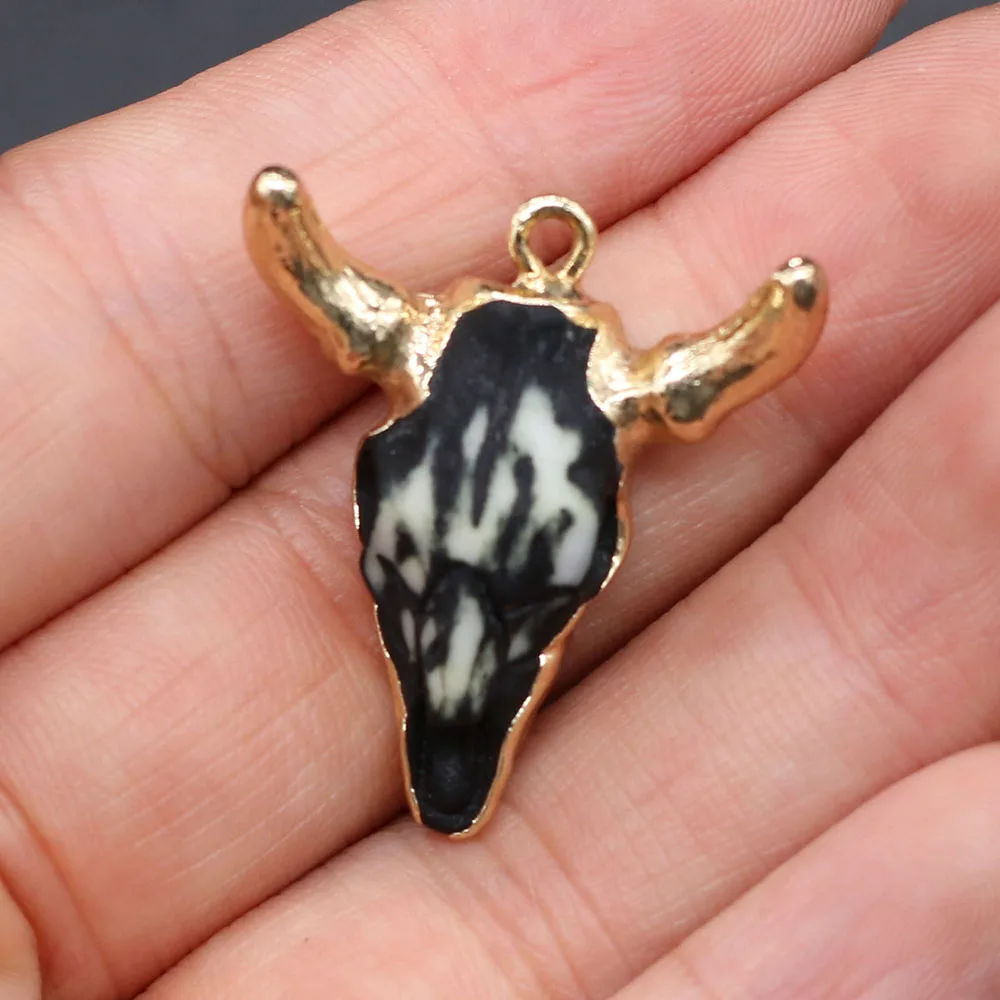 New Style Acrylic Horn Cow Head Necklaces & Pendants Charms Pendants DIY for Necklace or Jewelry Making Size 26x30mm