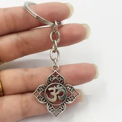 XKXLHJ 1Pcs Filigree Cute keychain OHM OM AUM Buddha Lotus Keychain Pendant , Buddhist, Yoga Keychain