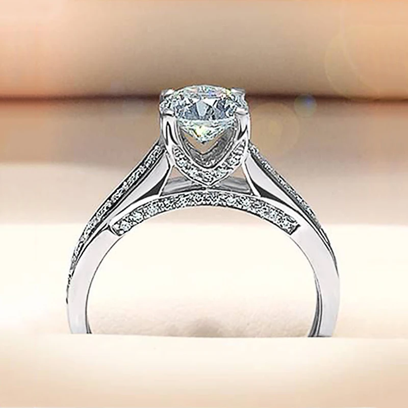 Huitan Simple Classic Design 4 Claws Cubic Zirconia Ring Women Wedding Engagement Silver Color Finger Accessories Luxury Jewelry
