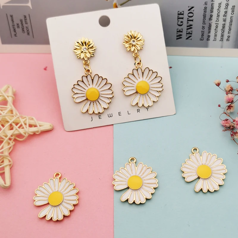 

10pcs/bag Broken Daisy Sun Flower Charms Pendants Oil Drop Enamle Charms Metal Earring DIY Fashion Jewelry Accessories 25*28mm