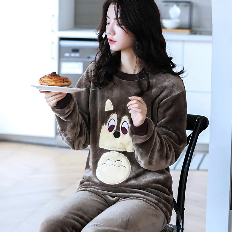 

H5997 Cartoon Student Pajamas Women Coral Fleece Round Neck Sleepwear Set Female Cute Flannel Long Sleeve Winter Home Clothing