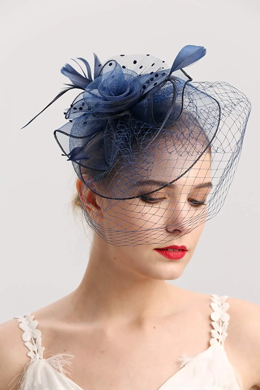 

Вуалетка, шляпка в стиле 50-х, шляпка «Таблетка», Коктейльная чаепитие, головной убор с вуалью для девочек и женщин