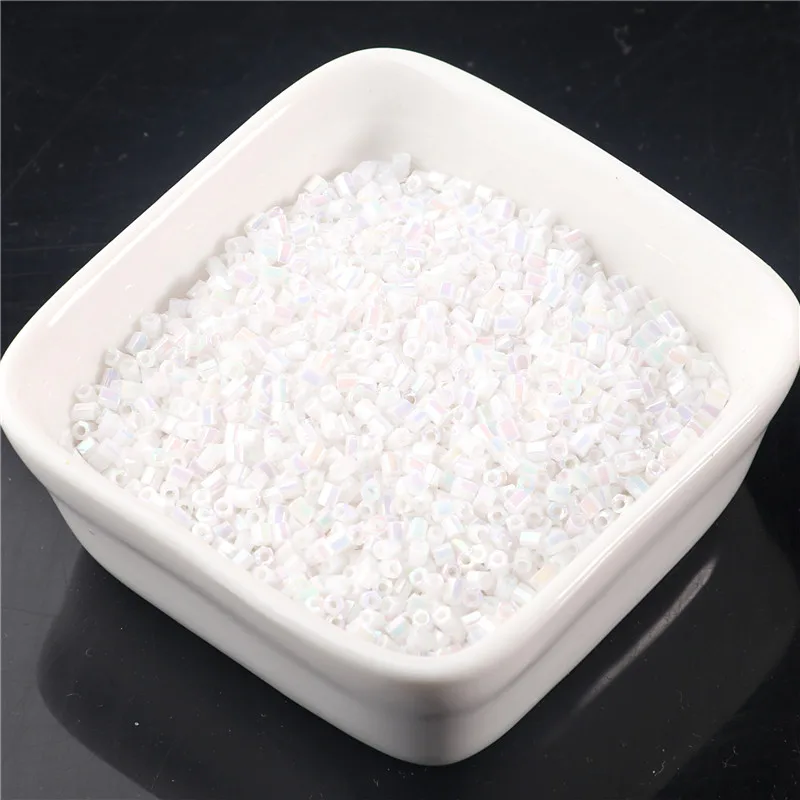 600Pcs/Lot 2mm Plated Glass Beads For Craft 11/0 DIY Glass Bugle Seed beads For Embroidery Jewelry Garment Accessories