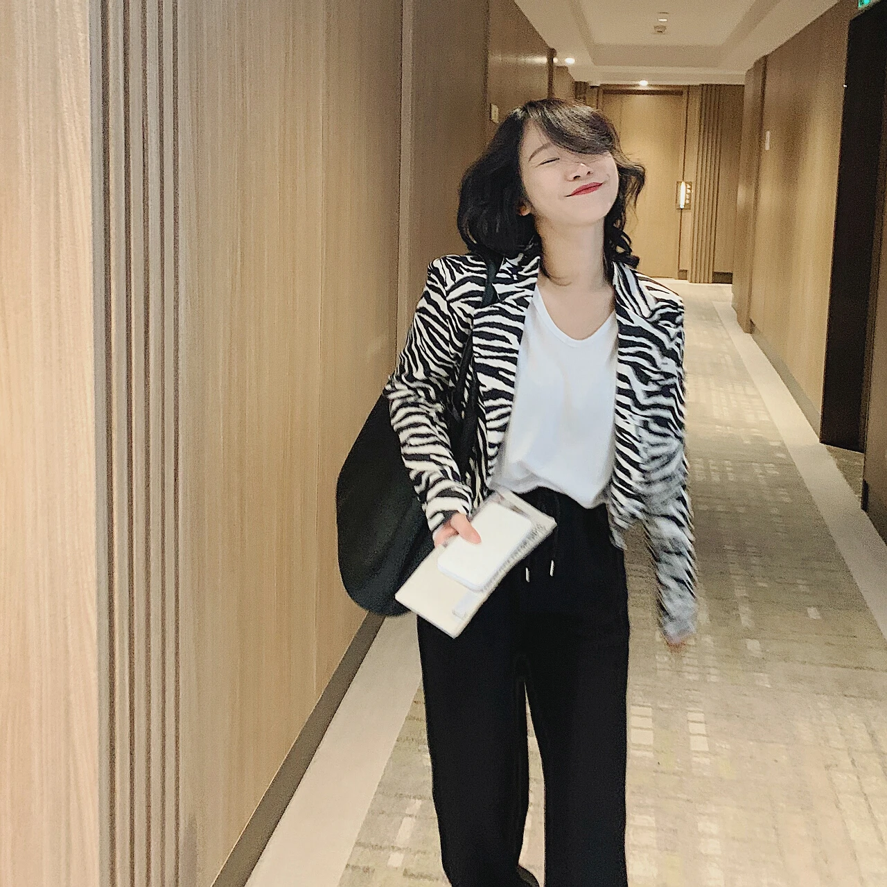 2023 Women's Spring Autumn White Plaid Zebra Animal Printed Jacket Blazer Dress Suit New Woman Coat Clothing Office Top Elegant