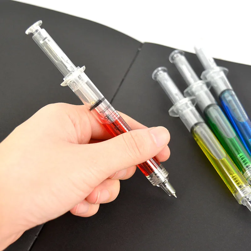 4Pcs Multicolor Spuit Pennen Novelty Liquid Spuit Balpen Naald Buis Vorm Zwarte Inkt Balpen Balpen Pen Gift