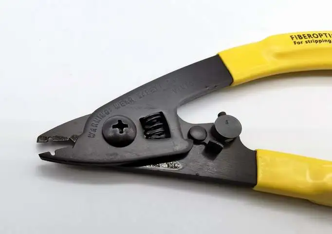 Fiber Optic Stripper CFS-2 For Stripping 125 Micron Fiber With 250um Buffer Coating Two Hole Cutter One Pcs