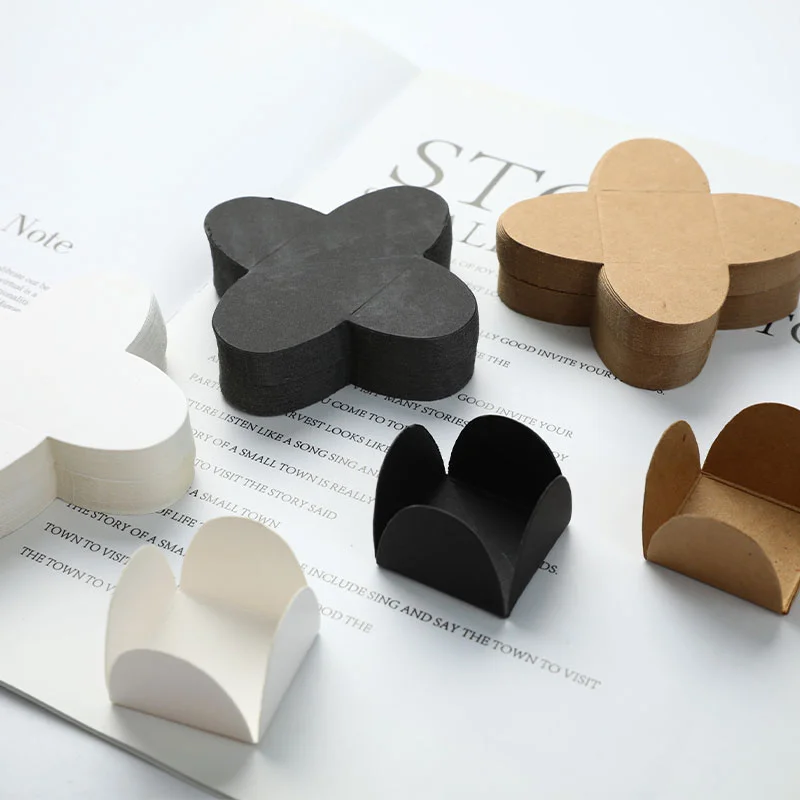 Espaciador de Papel Kraft para Chocolate, bandeja para dulces, Base para postres, paquete para hornear, 3 colores, 50 unidades