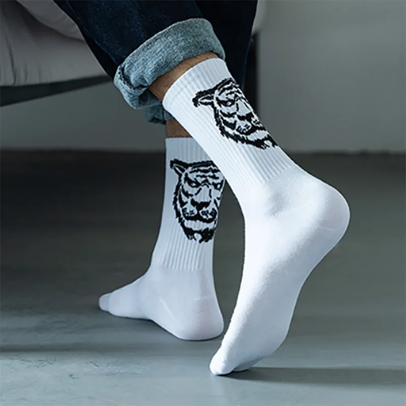 Men\'s Socks Cotton Animal Print College Style Cartoon Black White Panda Lion Eagle Tiger Wolf Sports Short Socks Hip Hop Man Sox