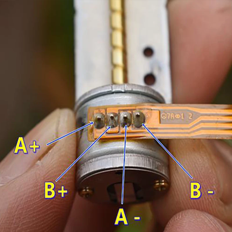 Japan Imported 15MM 2-phase 4-wire Micro Stepper Motor Two-phase Four-wire Micro Mini Electric Step Motor with Screw Rod Model