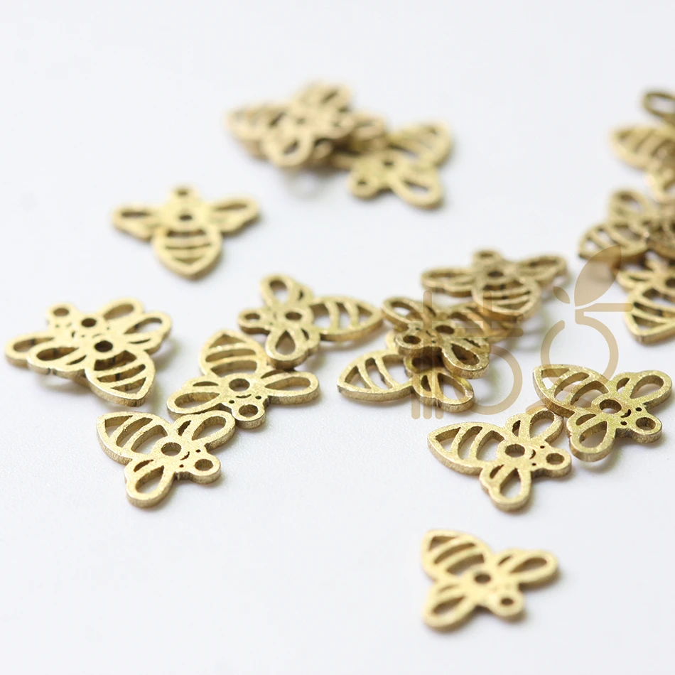 6 Pieces Laser Cut Solid Raw Brass Charm - Bee 8x8mm (4513C)