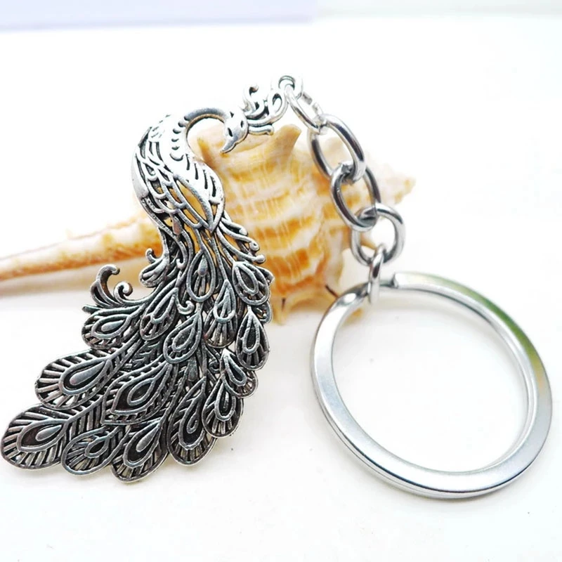 Creative Personality Alloy Keychain Cute Large Leaf Peacock Jewelry Pendant Car Gift Pendant Keychain