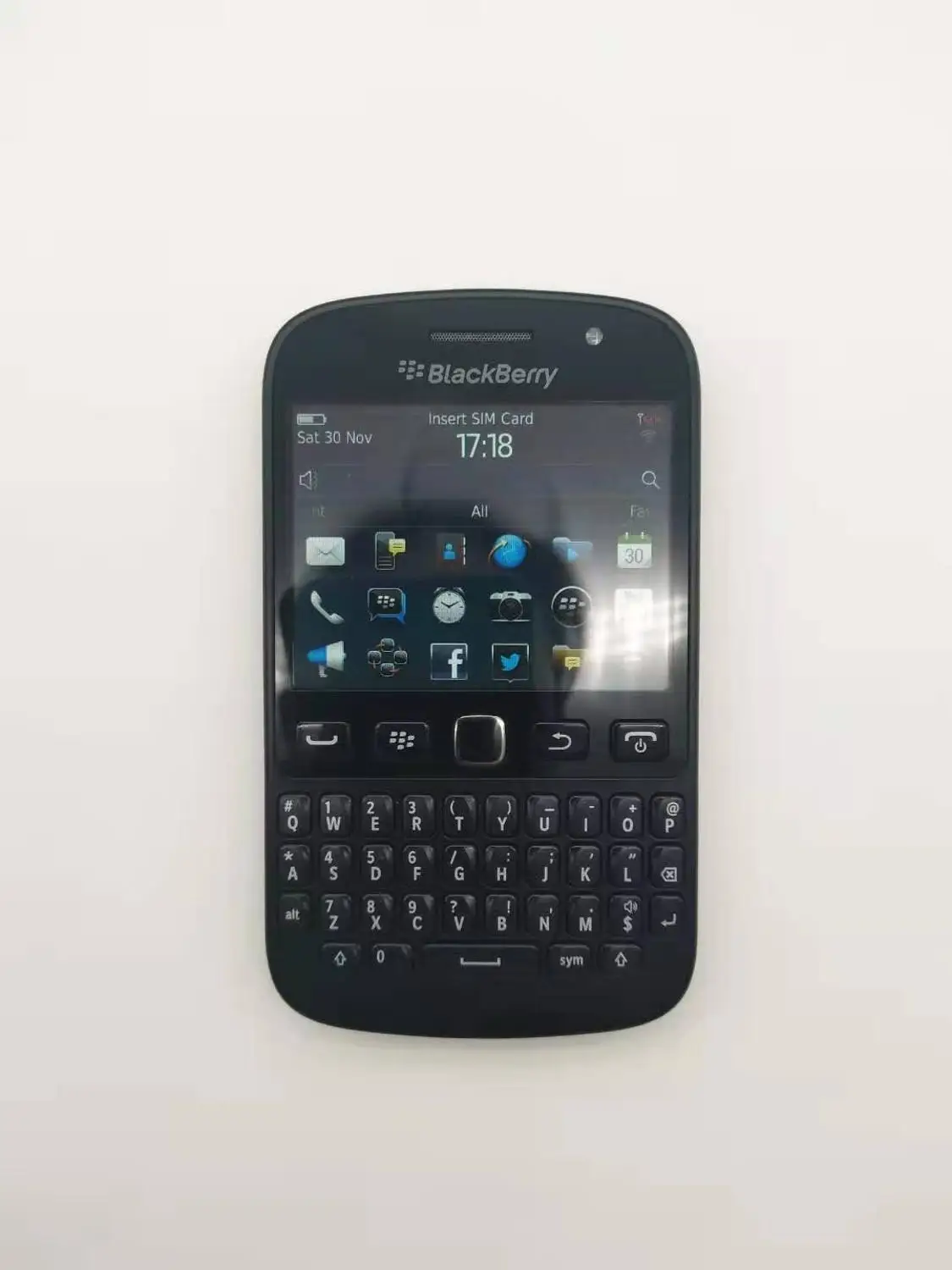 Blackberry 9720 Восстановленный разблокированный оригинальный 9720 QWERTY клавиатура 5MP Поддержка GPS WiFi емкостный экран смартфон Восстановленный