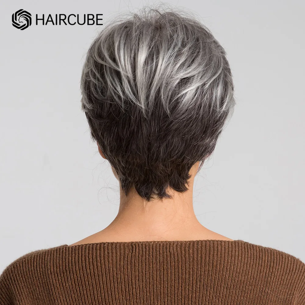 HAIRCUBE قصيرة رمادي الباروكات مع الانفجارات للنساء أومبير الرماد الأسود يوميا/تأثيري استخدام مقاومة للحرارة شعر مستعار اصطناعي مزيج شعر الإنسان