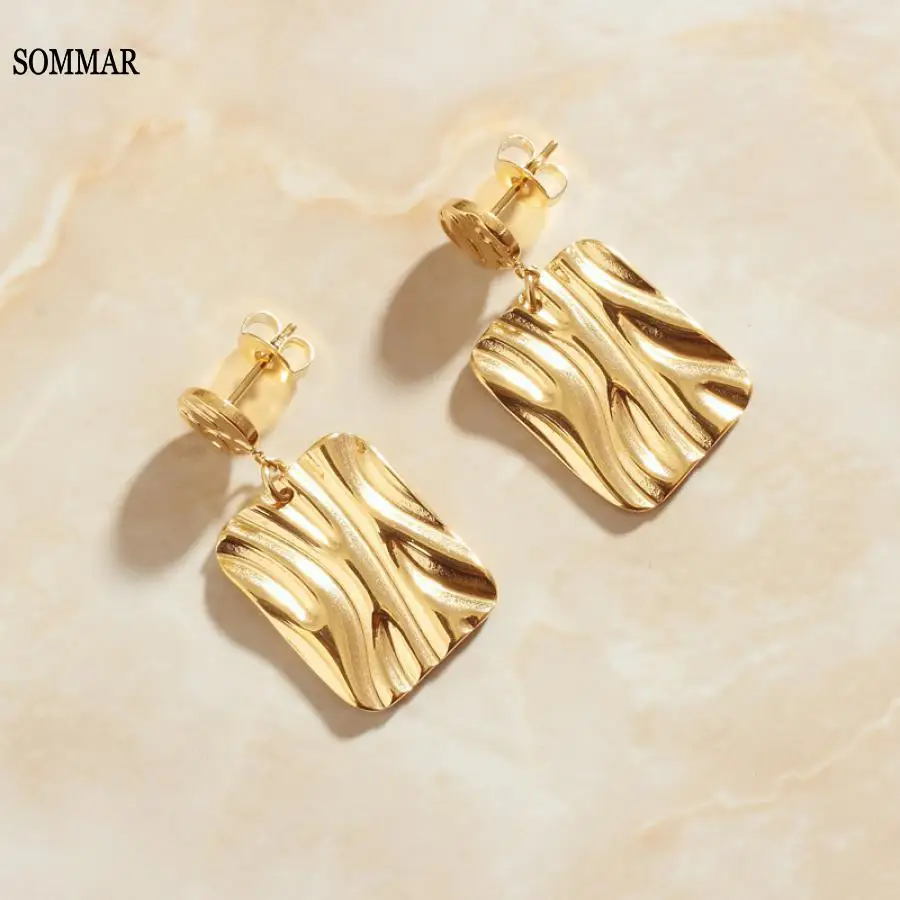 SOMMAR Hot selling Gold Plated Lady stud earrings Fold,Metallic Texture women earrings Fashion Popular Luxury Jewelry