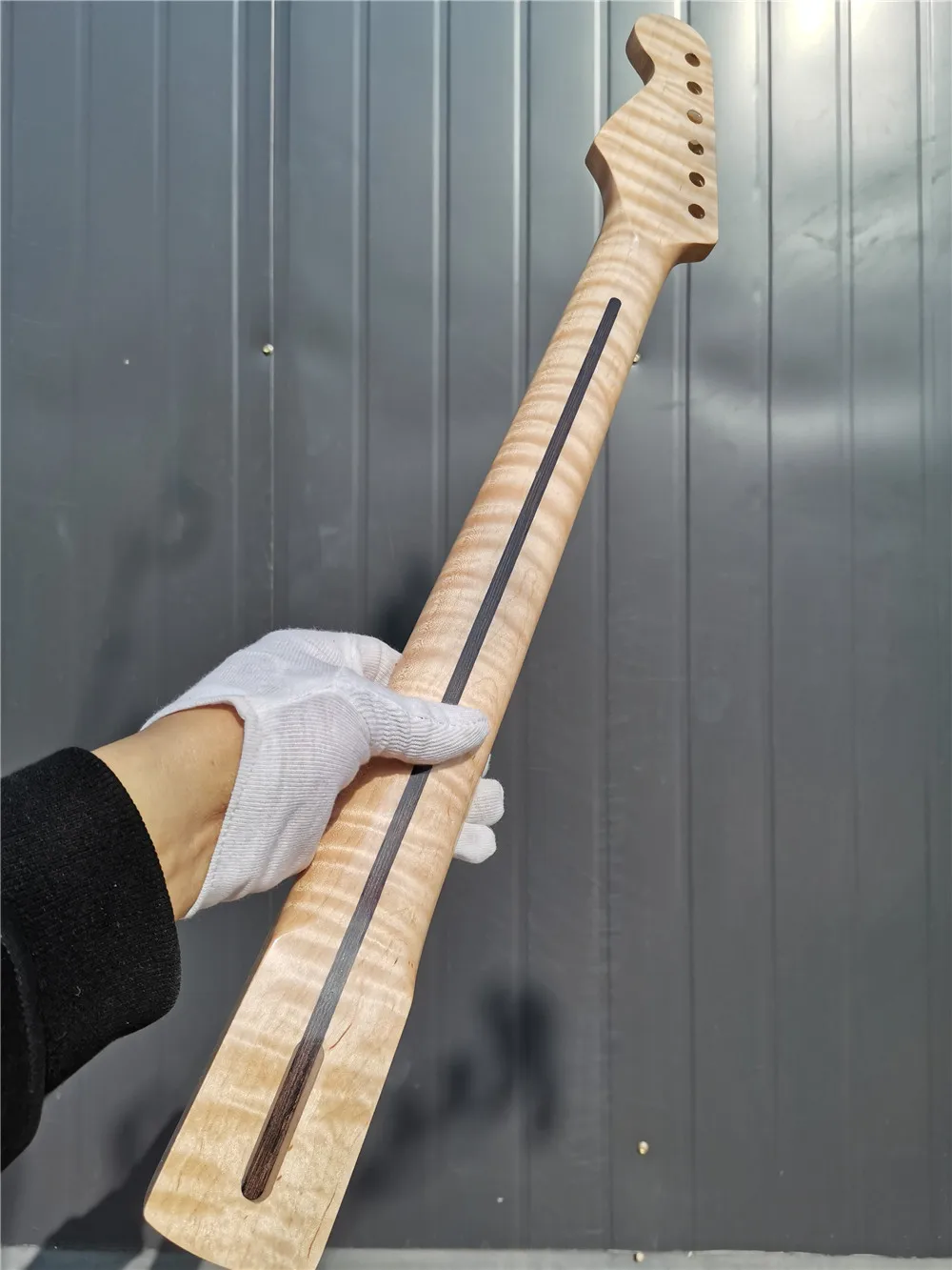 

45 #Tiger Flame Maple Guitar Neck 21 Fret 25.5inch Dark Yellow Varnish Pearl Maple Made Fingerboard Dot Inlay DIY