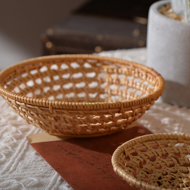 Hand Woven Basket Fruits Vegetable Storage Basket Picnic Basket Handmade Bread Cover Wicker Basket Kitchen Storage