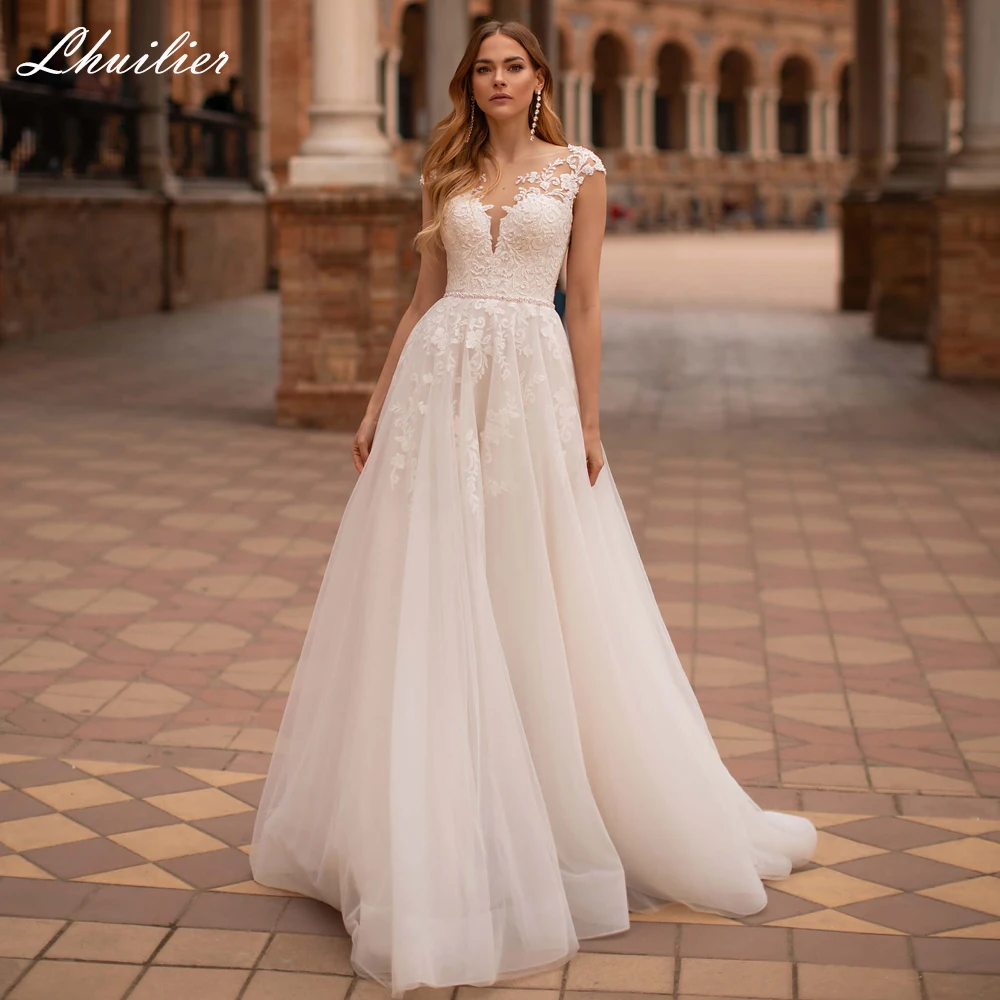 

Lhuilier Customized A-line Scoop Neck Tulle Wedding Dresses Floor Length Sleeveless Lace Appliques Bridal Dress with Belt