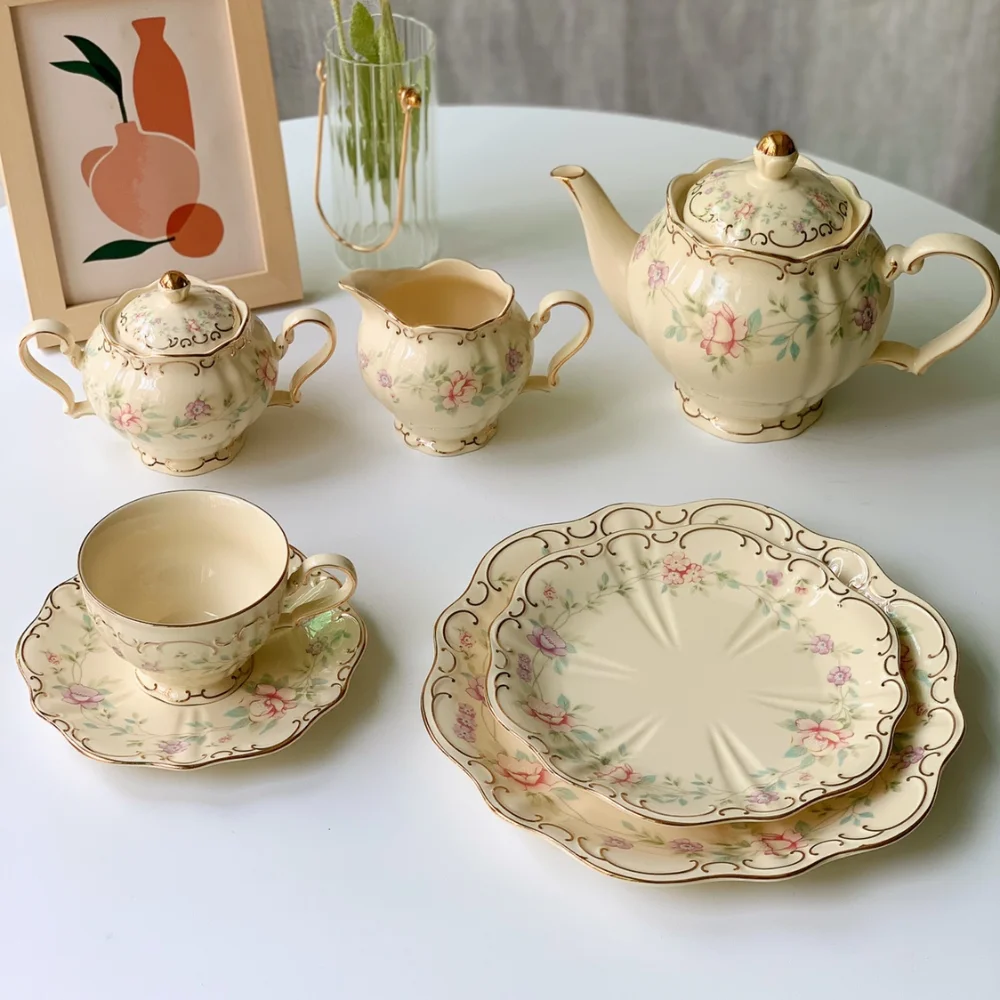 European Afternoon Tea Elegant Retro Flower Coffee Set Pot Sucrier Milk Pot Cup and Saucer Set Plate