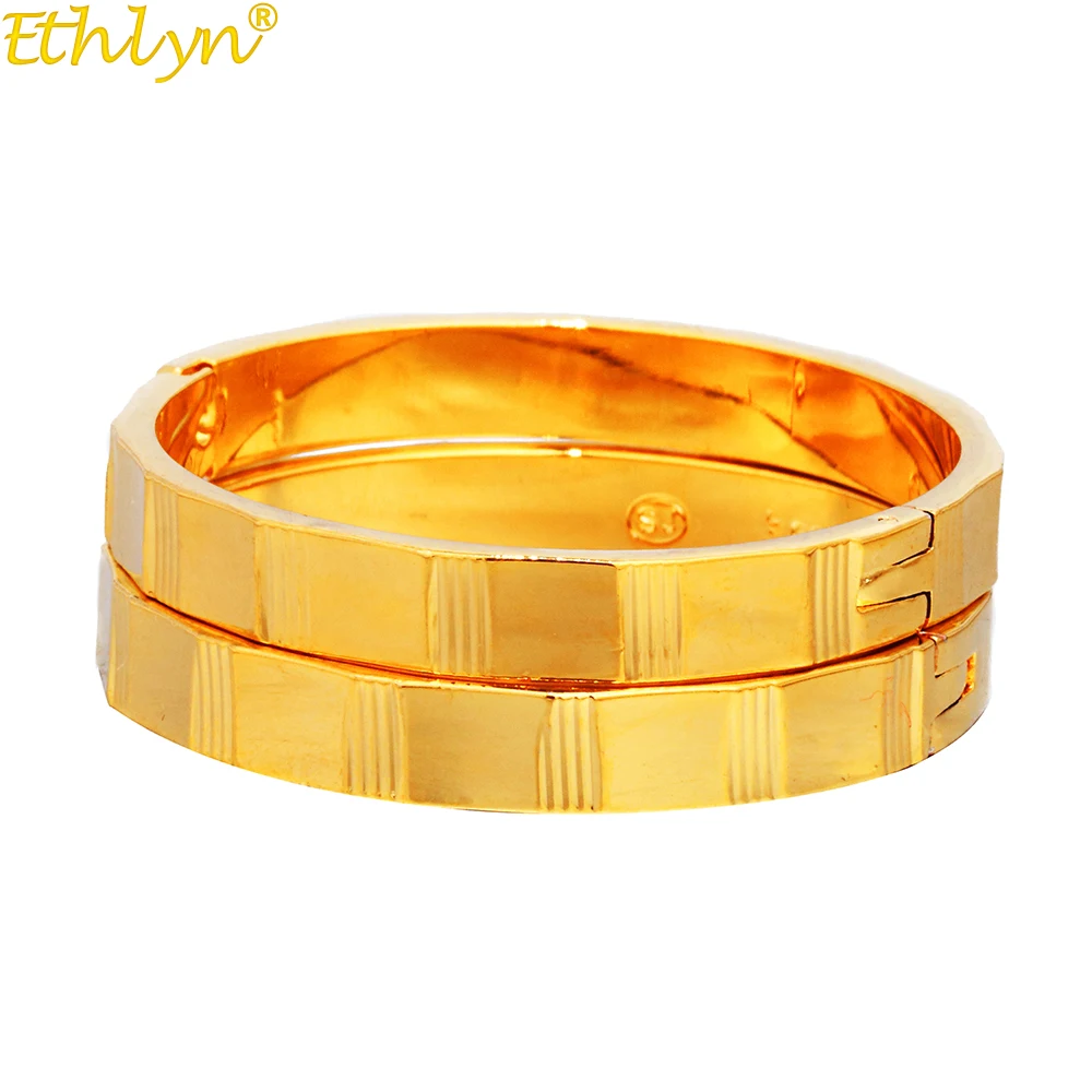 Ethlyn 2pcs/lot  Gold Color Small Bangle Bracelet Only for Newborn Baby/infant/toddler/0 to 3 months Baby Gifts  B222