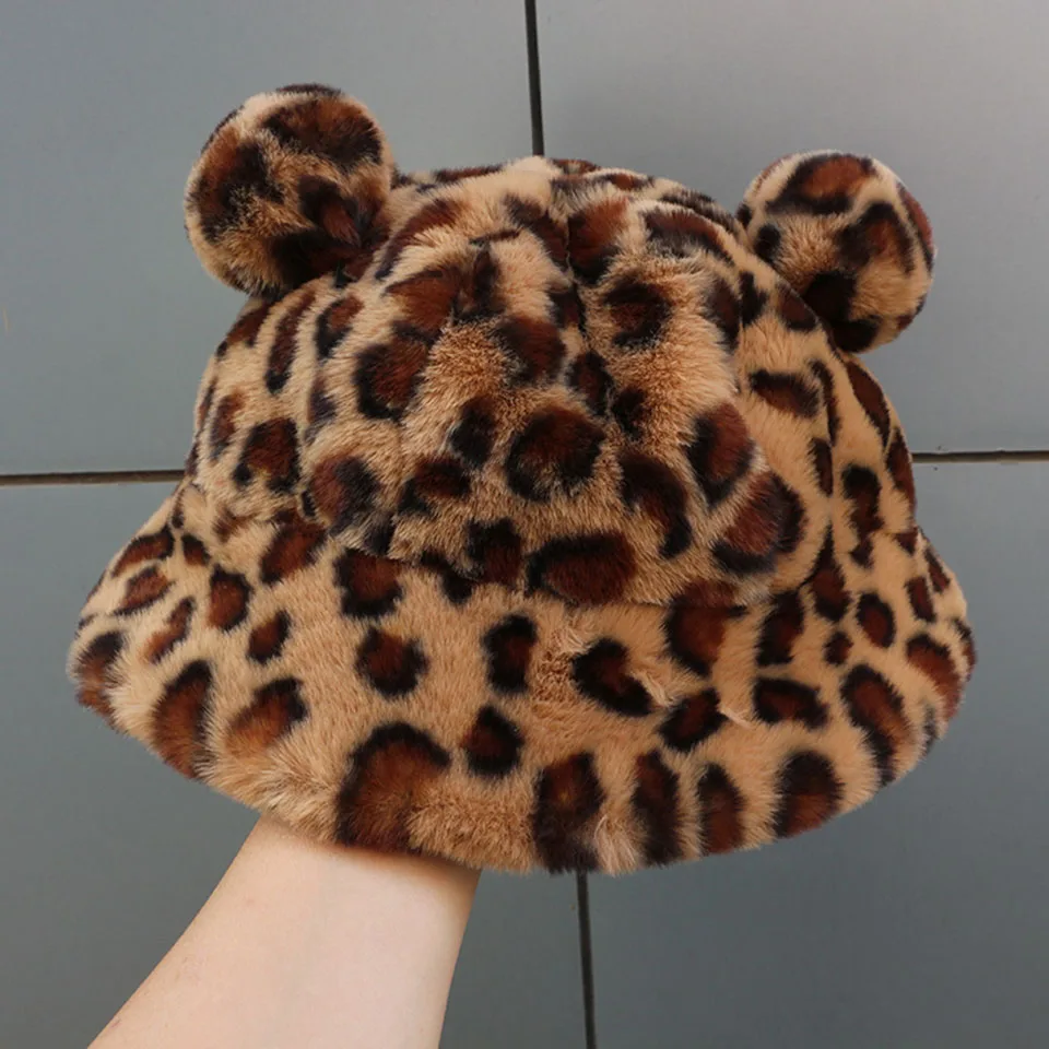 Mode Herbst Winter Leopard Pelz Eimer Hut Bär Ohr Ball Plüsch Fischer Hut Weiche Warme Dicke Becken Hut Schutz Eimer Hüte – Detail 8