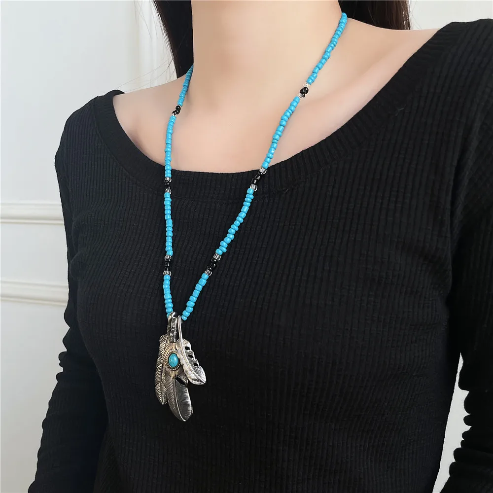 1Pcs Fashion Vintage Leaf Necklace Boho Leaf Pendant Glittery Charm Seed Beaded Chain Necklace Hip Hop Jewelry Accessories