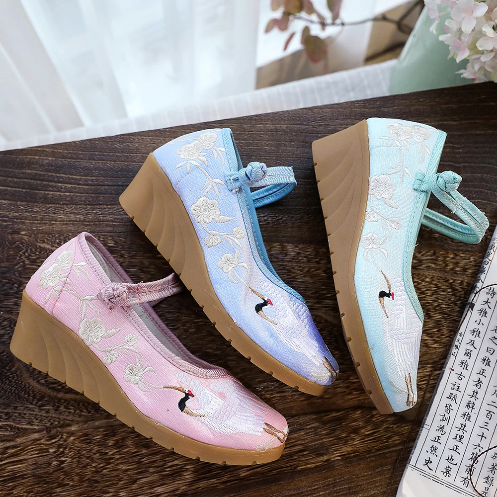 Veowalk Crane Embroidered Women Canvas Platform Shoes Handmade Old Beijing Cotton Embroidery Shoes for Elegant Ladies Creepers