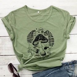 Aesthetic Forest Mushrooms T-shirt Vintage Botanical Nature Walk Tee Shirt Top Funny Women Graphic Mycologist Tshirt