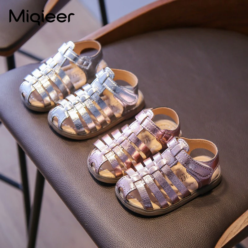 Summer Children Sandals Fashion Girls Princess Shoes Fish Bone Design Hollow Roman Sandals Soft Bottom Non-slip Beach Flat Shoes