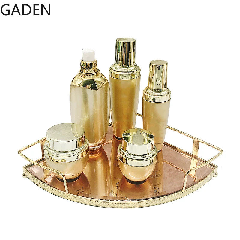 

Triangle Mirror Storage Tray Household Cosmetics Storage Rack Desktop Rack Desktop Corner Storage Box Bathroom Accessories